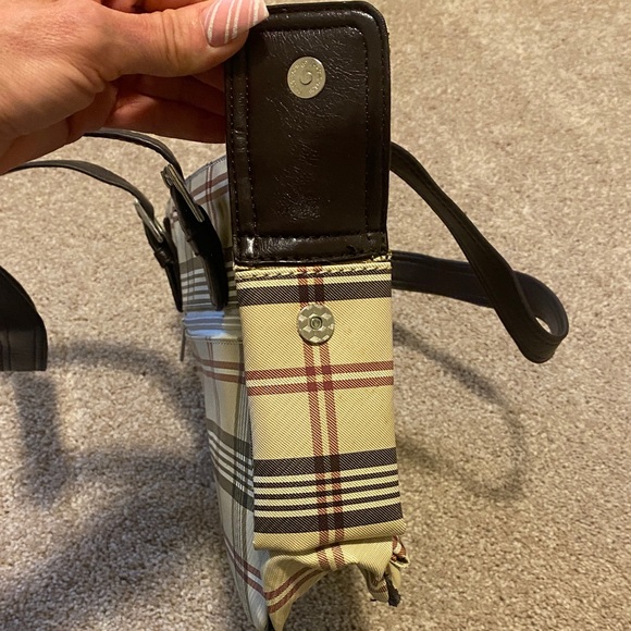 Burberry Cream and Brown Check Shoulder Bag - Picture 6 of 14